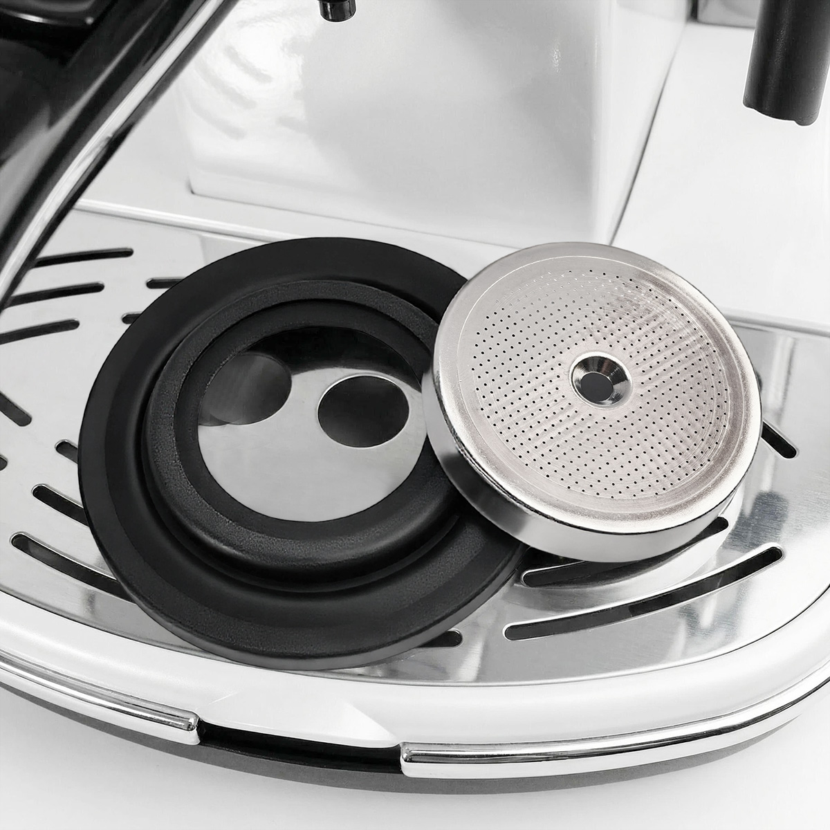 Group Head Puck Screen Boiler  - Delonghi Espresso Magnifica ulasan dan harga
